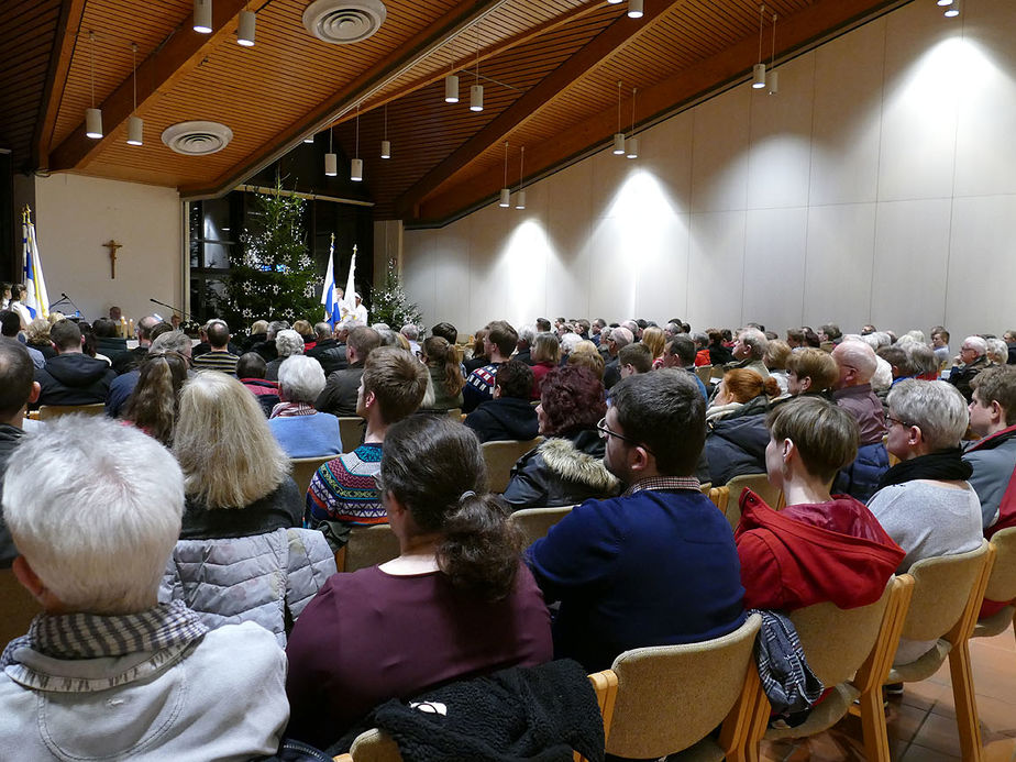 Feierliche Christmette im Haus des Gastes (Foto: Karl-Franz Thiede)